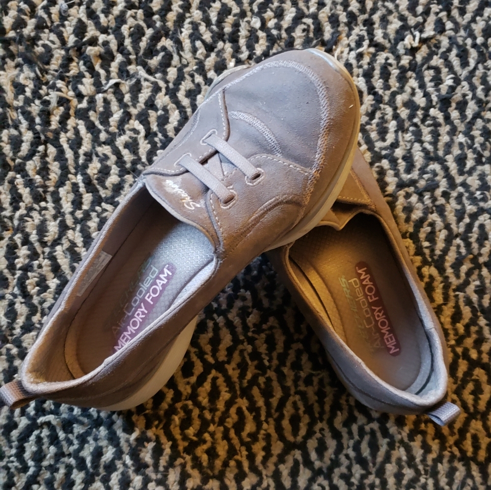 Sketchers slip-on memory foam walking shoes---gray/brown, size 7